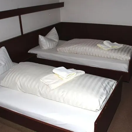 Einfelder Hof Garni Penzion 3*