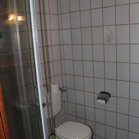 Einfelder Hof Garni 3* Neumünster