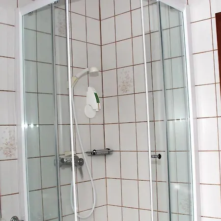 Einfelder Hof Garni 3*