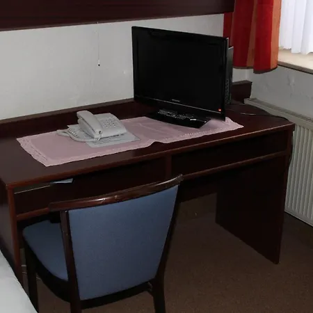 Einfelder Hof Garni Guest house Neumuenster