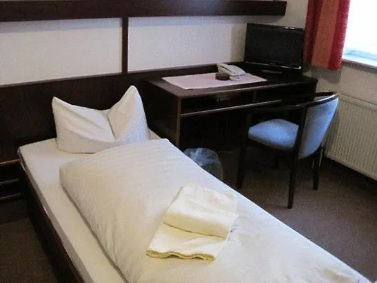 Einfelder Hof Garni Penzion Neumünster